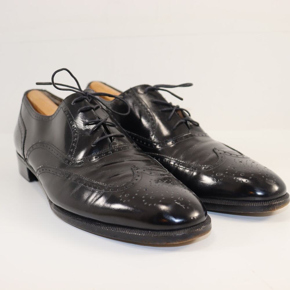 Salvatore Ferragamo Vintage Black Leather Wingtip Oxfords | Men’s 10.5A